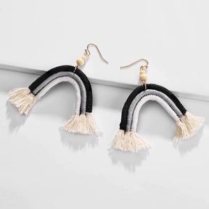 2/$35🖤 Anthropologie Hand Woven Macrame Black Gray Rainbow Boho Drop Ear…